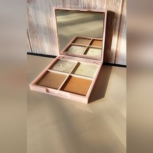 KNDR Beauty Kinder Glow Highlight Palette Full Size 4 Color Mirror New